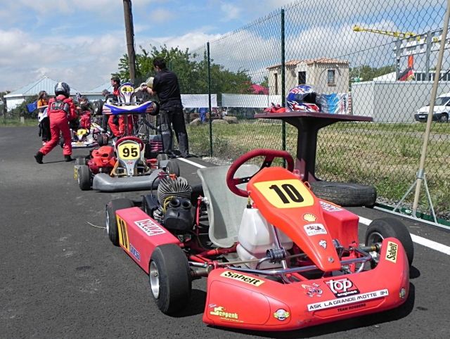 Megakart Karts 